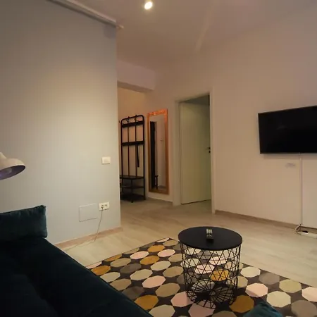 Resedinta Lui Calin - Scandinavian Sleeping And Living With Private Parking * Bucharest