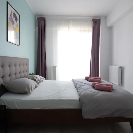 Resedinta Lui Calin - Scandinavian Sleeping And Living With Private Parking